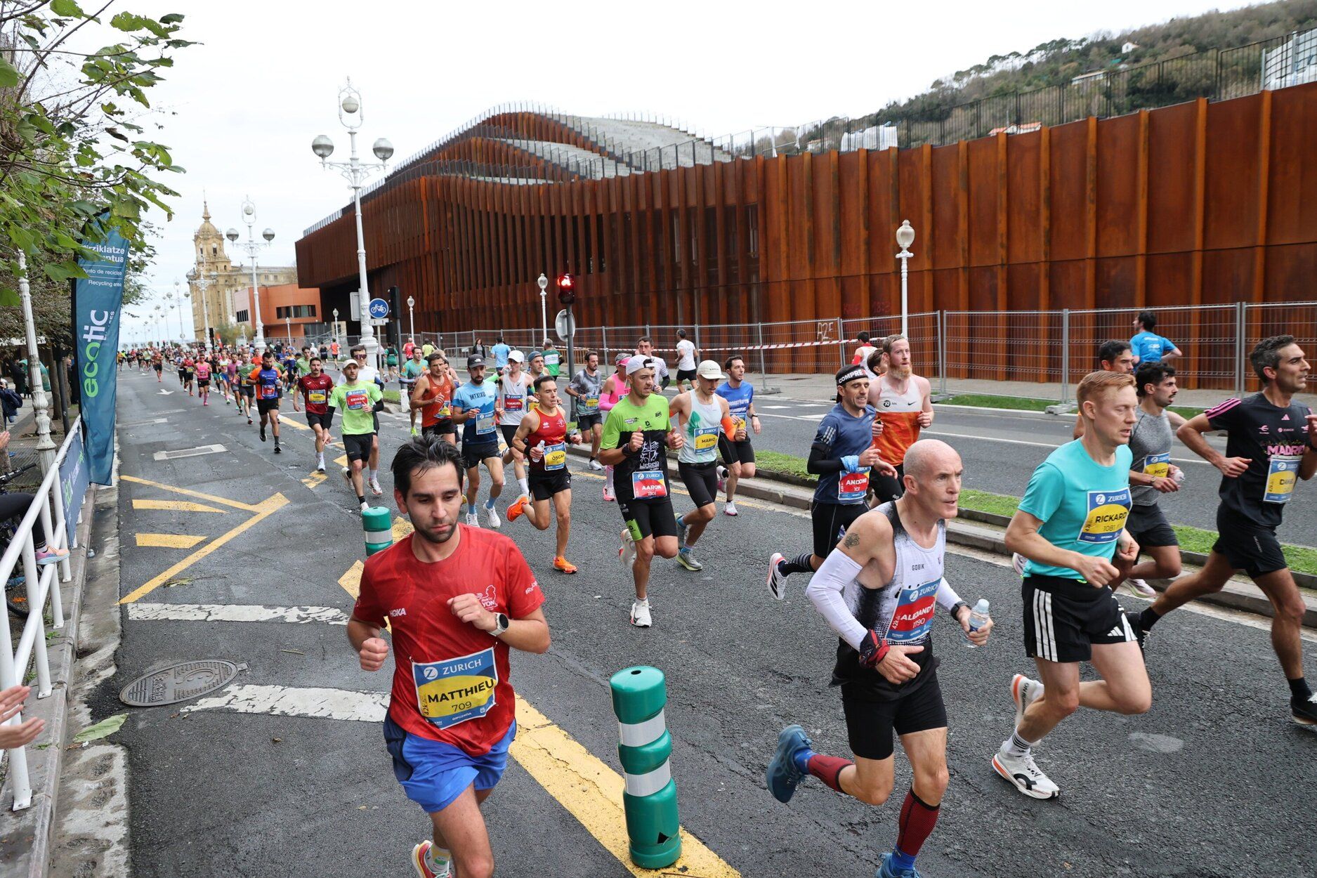La 46 edición de la Maratón de San Sebastián, en imágenes