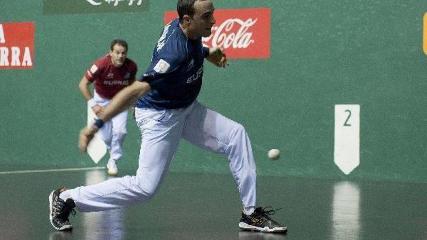 Olaizola II-Patxi Ruiz y Titín III-Barriola, a la final