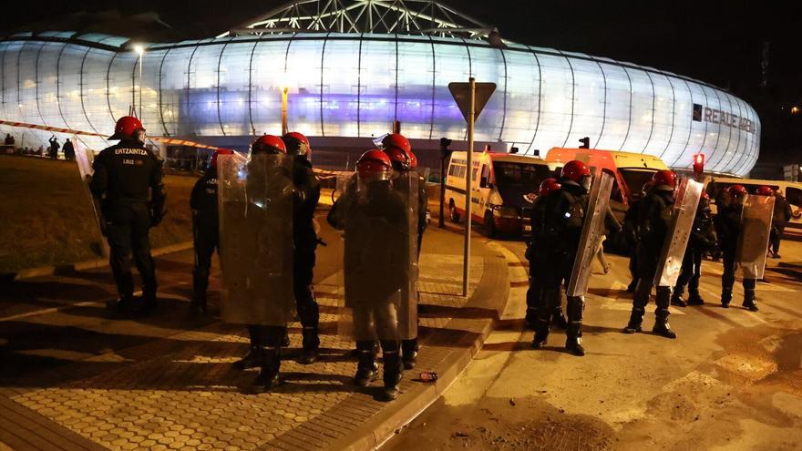 El jefe de la carga en la que resultó herida Amaya Zabarte niega que lanzaran bolas de foam