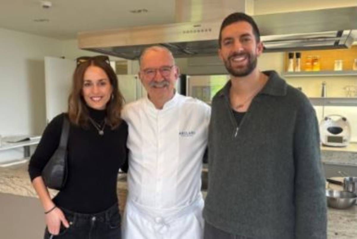 Silvia Alonso y David Broncano con Pedro Subijana