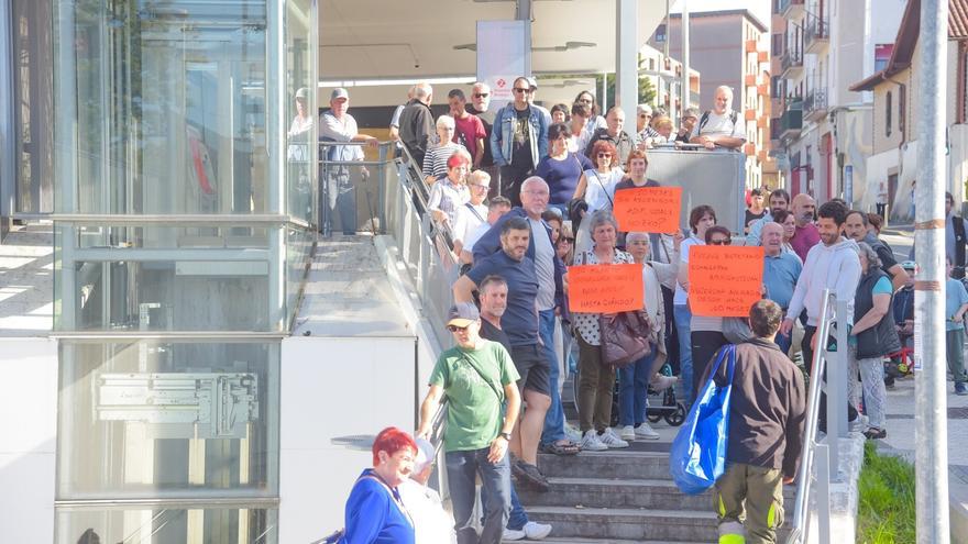 La reparación del ascensor de la estación de Herrera podría comenzar a mediados de enero