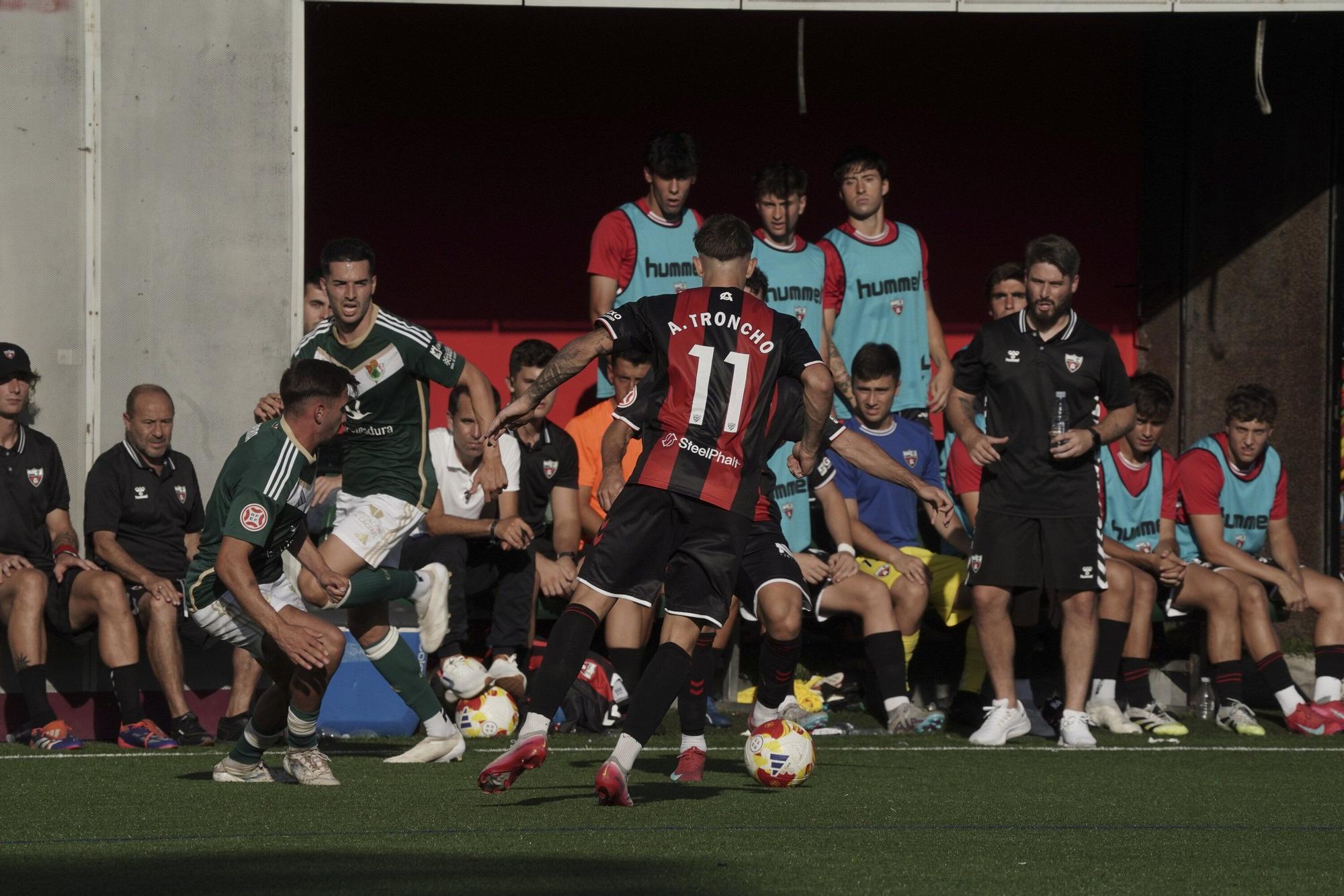 En imágenes: El Arenas no logra pasar del empate ante el Cacereño