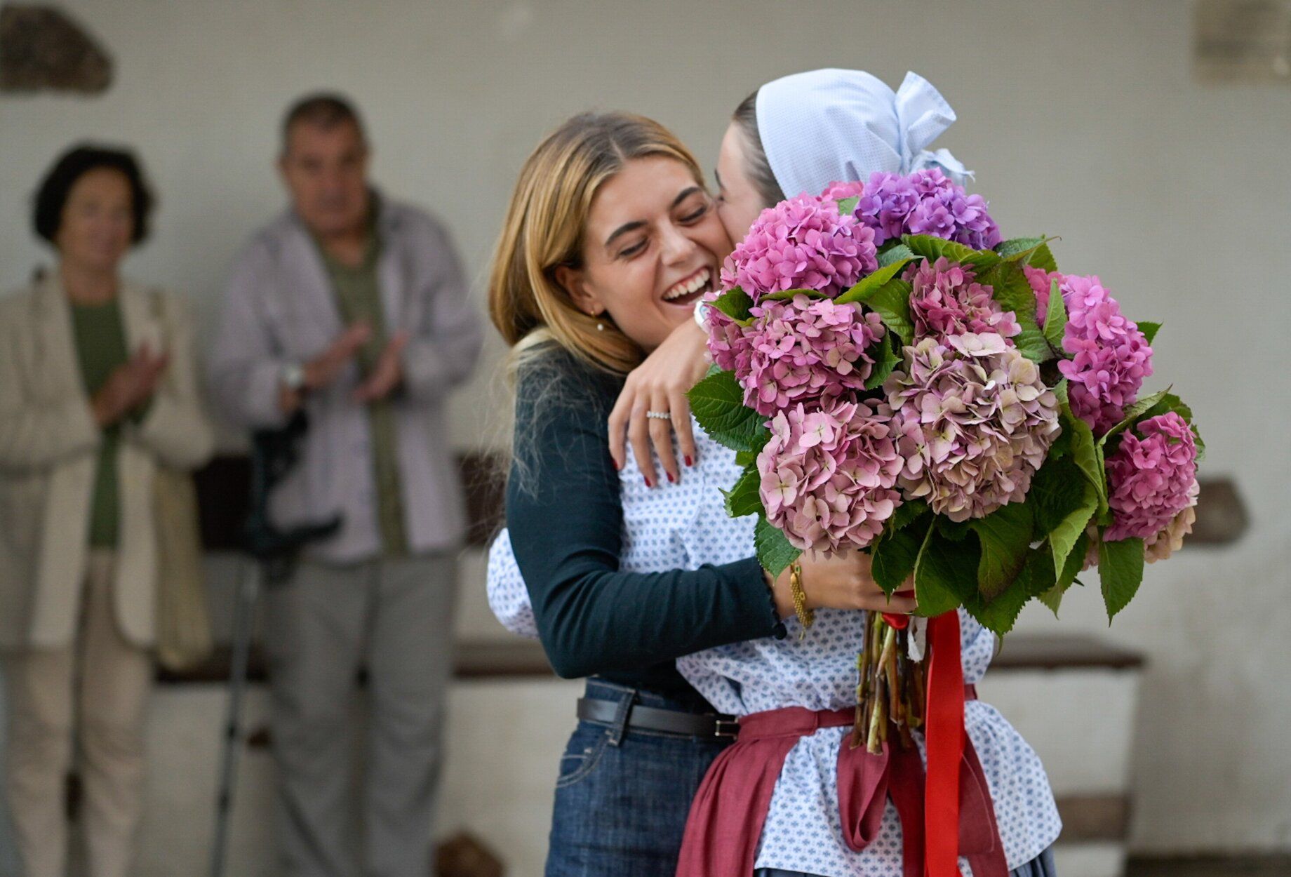 Zumaia rinde un emocionante homenaje a la campeona del mundo Janire Gonzalez Etxabarri