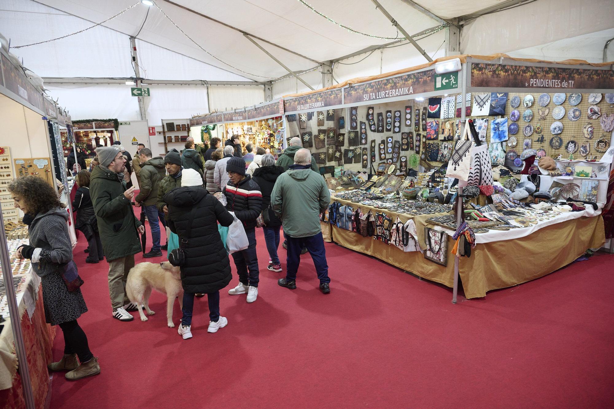 Fotos de la feria de Navidad en la Plaza de Toros