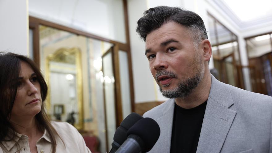 Rufián compara las gestiones de Leire Díez con las cloacas del Estado: "Como Villarejo, pero más cutre"