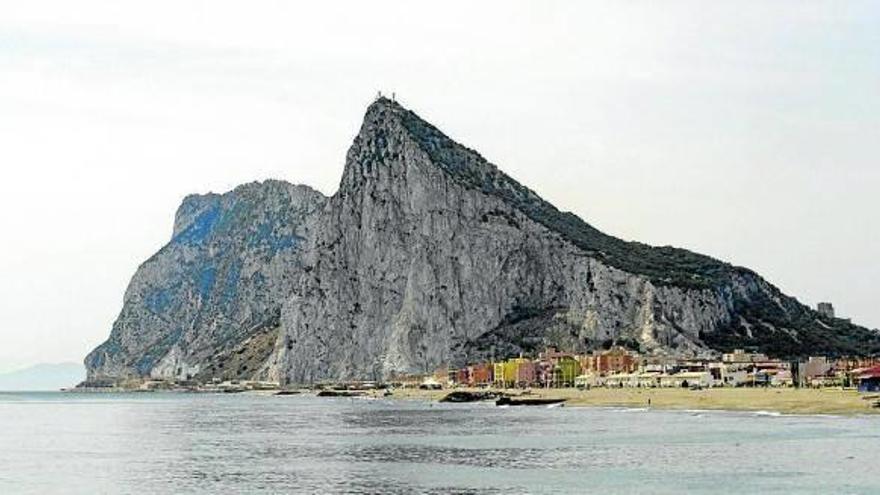 May advierte a España: “Protegeré  la soberanía británica sobre Gibraltar”