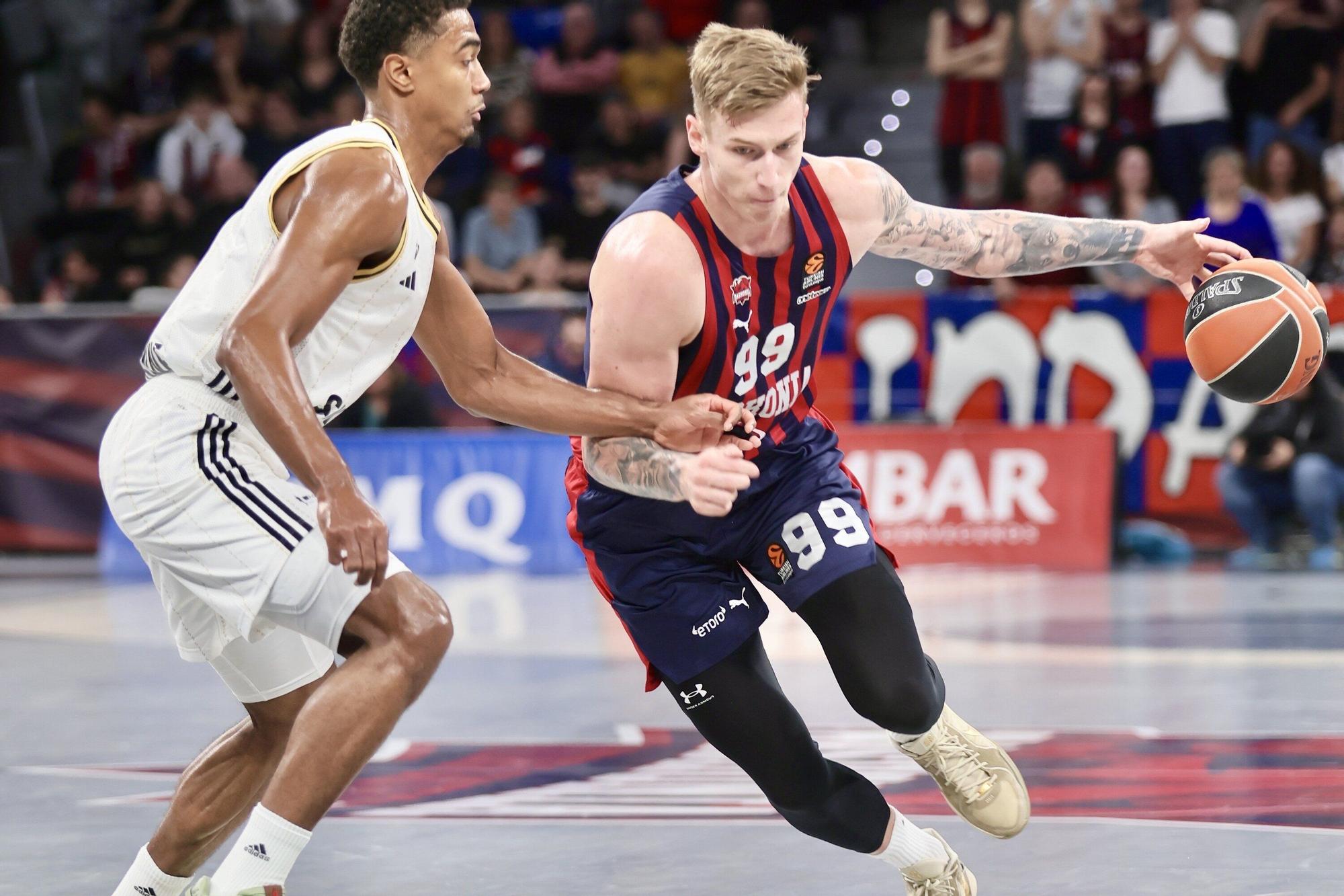 Las imágenes del Baskonia-Asvel de Euroliga en el Buesa Arena