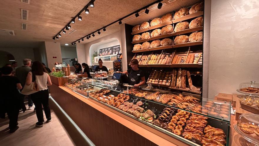 Tahona abre una nueva panadería-cafetería en Donostia