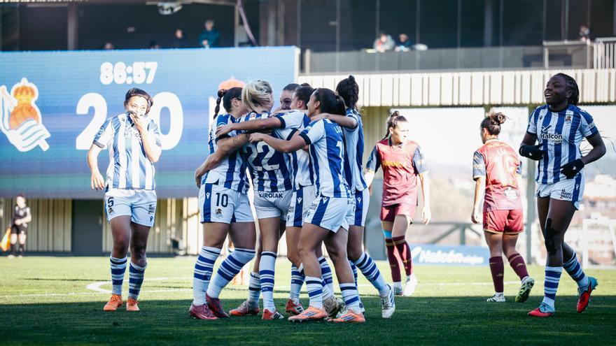 La Real llega al parón liguero con un claro triunfo frente al Deportivo (3-0)