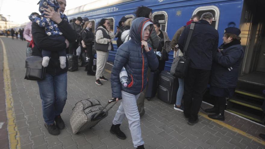 La guerra en Ucrania deja ya más de cuatro millones de refugiados