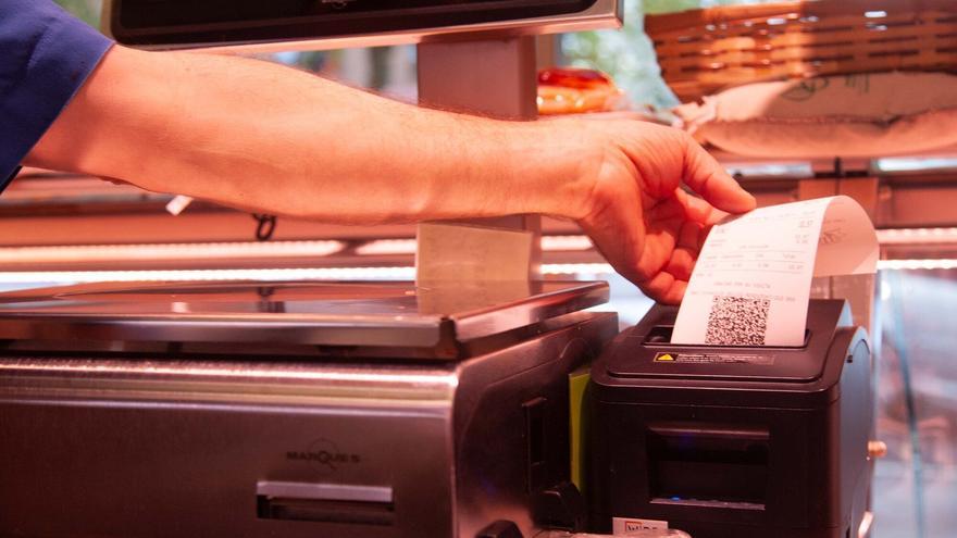 Álava impone 72 sanciones por no aplicar el TicketBai, la mayoría en hostelería