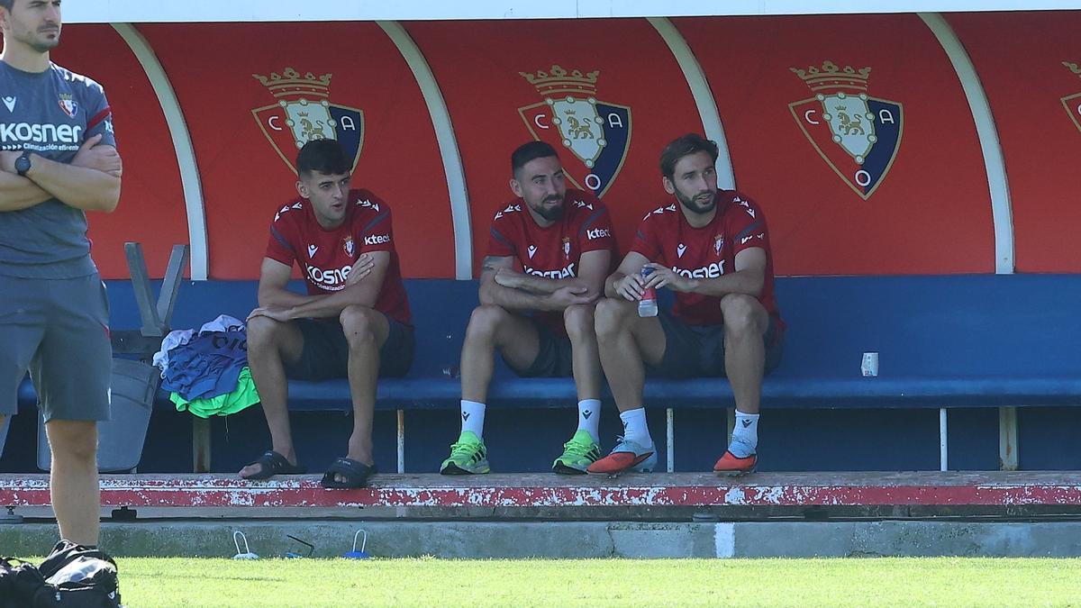 Moi, con zapatillas de correr, en el entrenamiento de Osasuna.