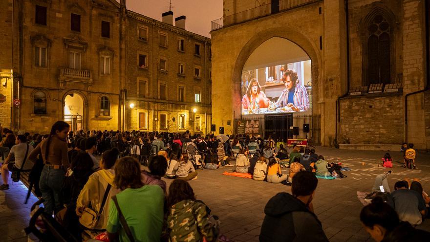 Doble sesión de cine al aire libre esta semana en las campas de Armentia y en la Catedral Santa María