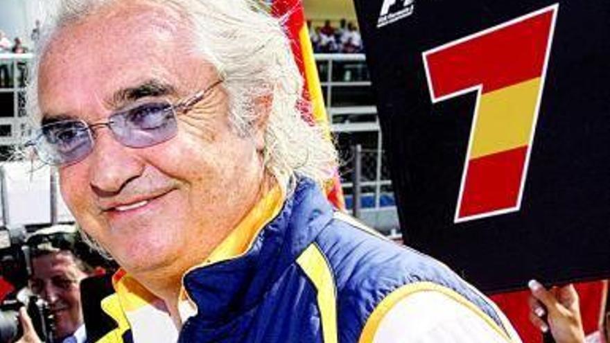 Briatore da por perdido el Mundial 2011 para Ferrari