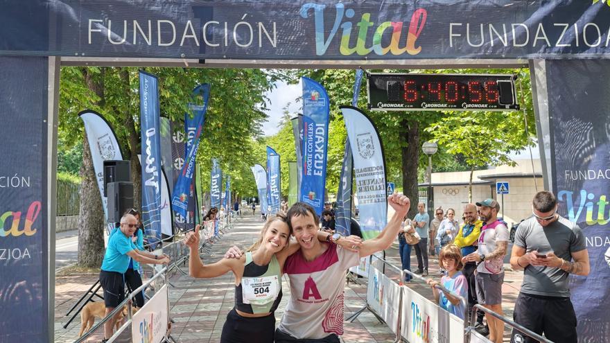 Markel Urigoitia y Ainara Urrutia vencen con récord en la carrera de los Montes de Vitoria