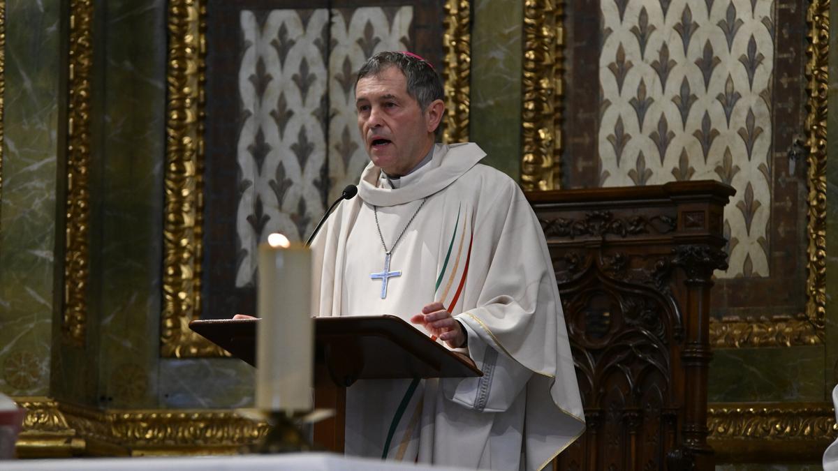 El Obispo de Bilbao, Joseba Segura durante la homilía por la Asunción de la Virgen
