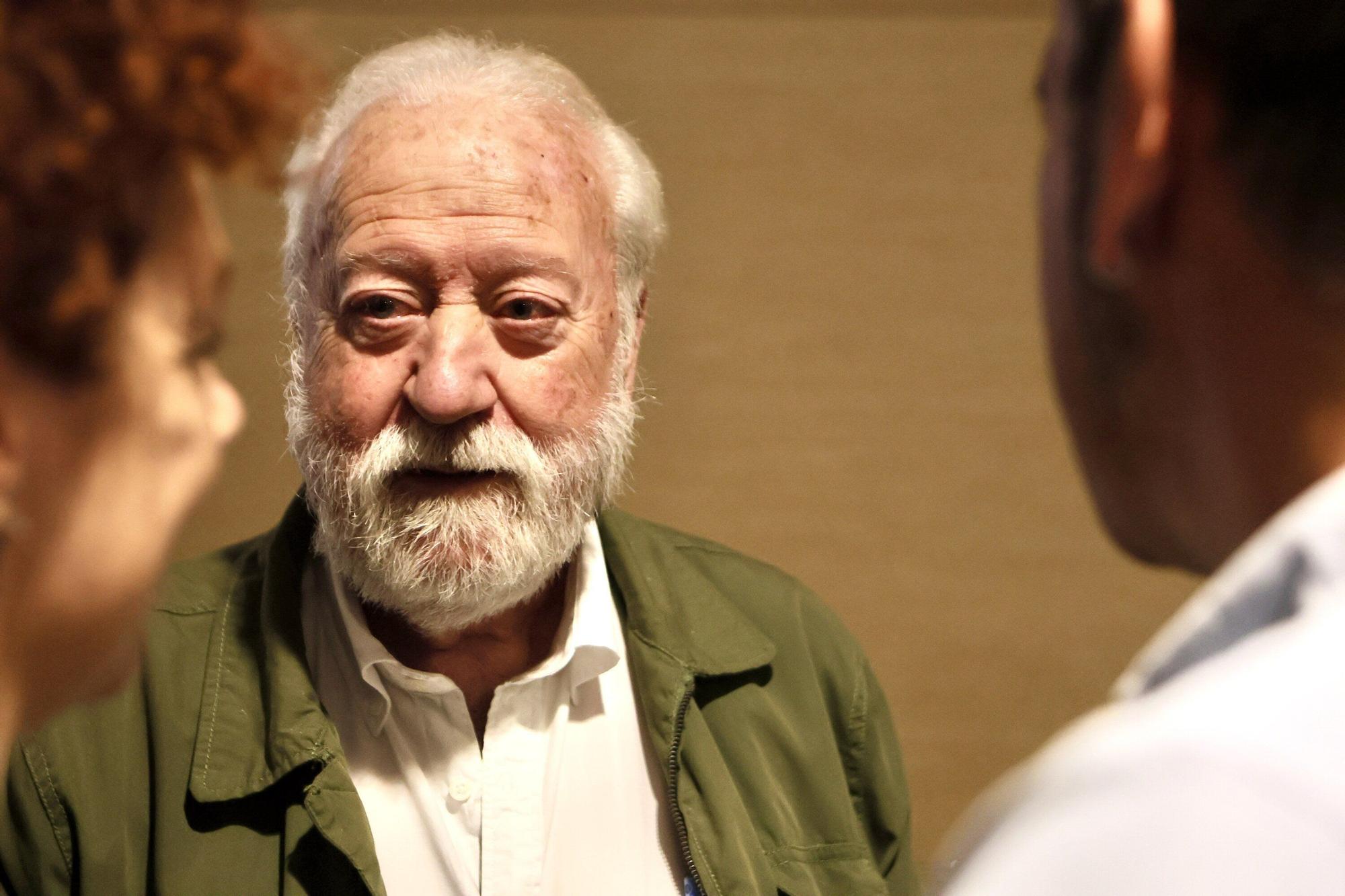 En imágenes: Homenaje al histórico entrenador de atletismo alavés Víctor Clemente