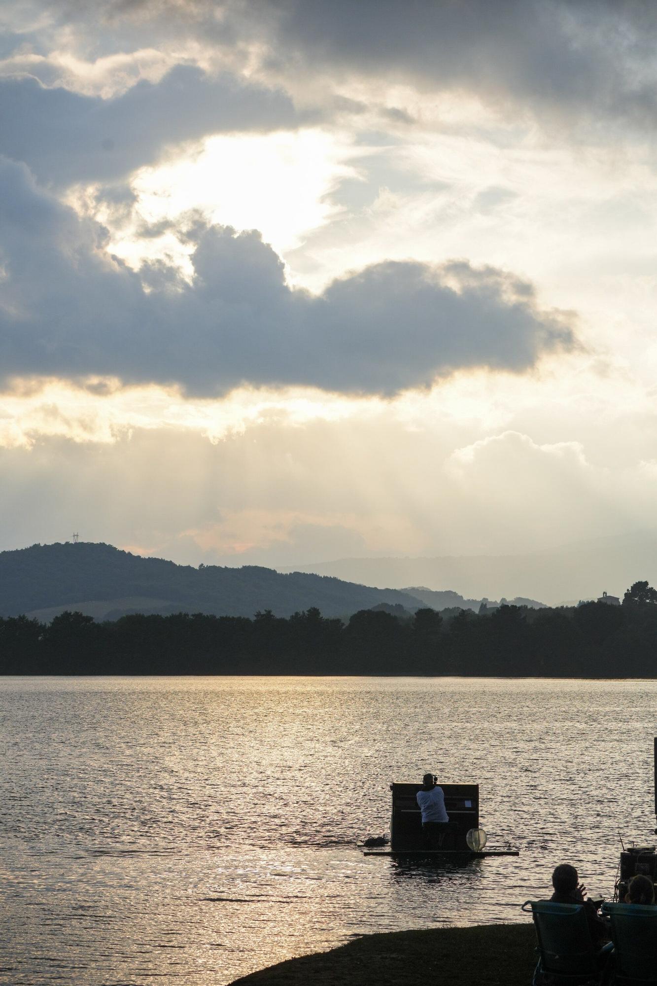 En imágenes: El embalse de Urrunaga disfruta con ‘Caribe Flotante’