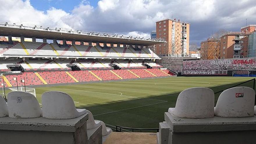 Los balcones de Vallecas: esta es la peculiaridad para ver los partidos del Rayo Vallecano fuera de su estadio