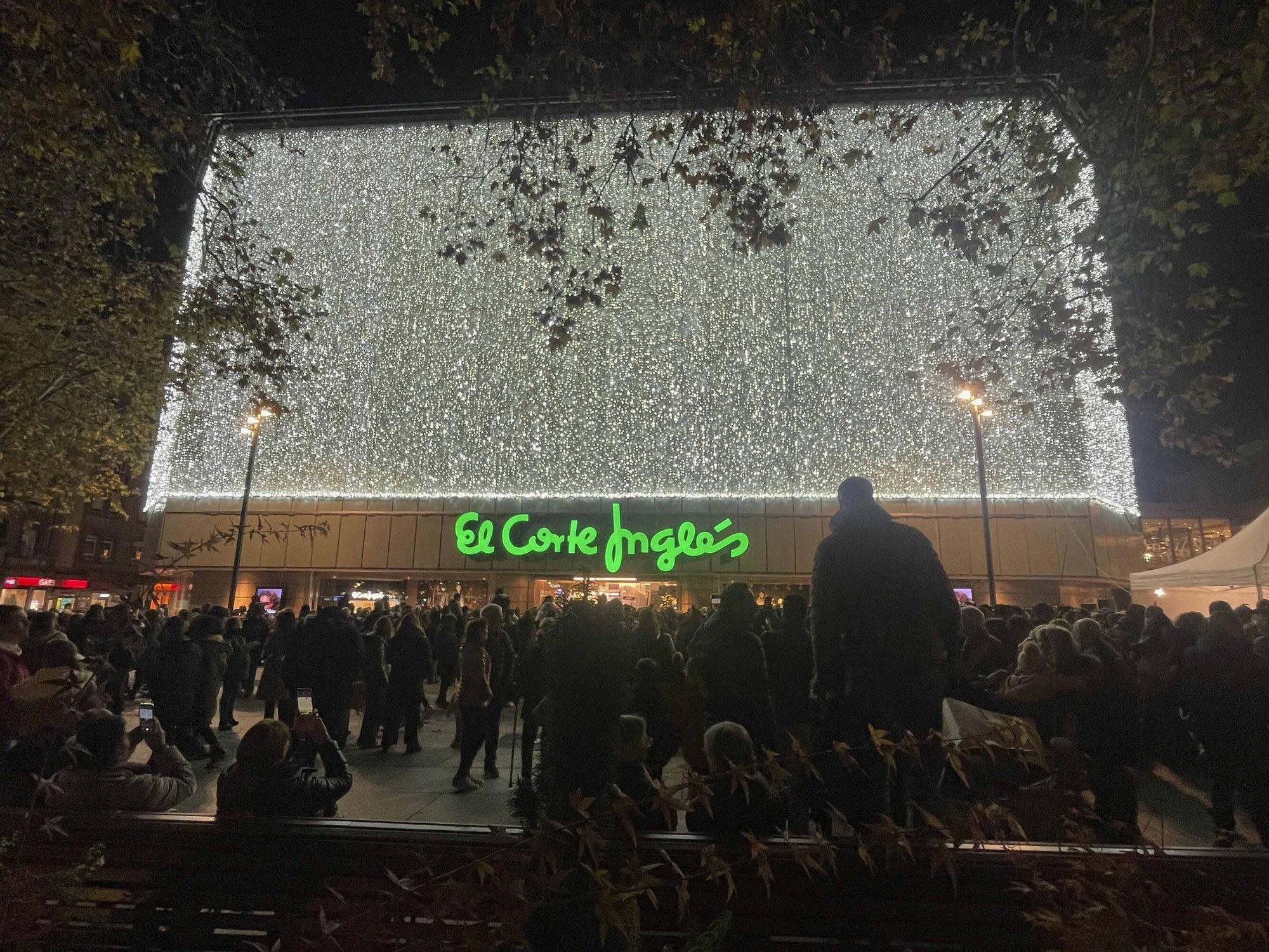 En imágenes:  Vitoria enciende su Navidad