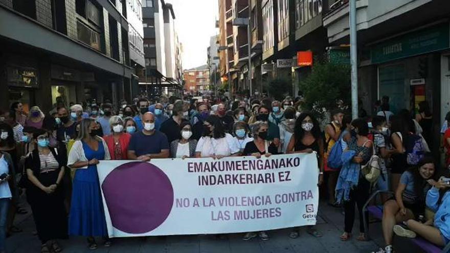 Manifestación en Getxo condenando la presunta agresión sexual en Plentzia