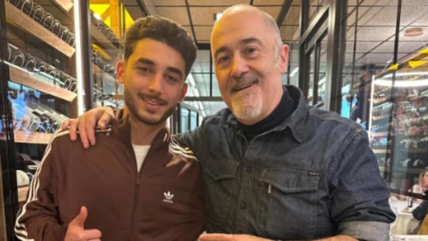 Uno de los fichajes más esperados de Osasuna disfruta de la mejor gastronomía navarra en el centro de Pamplona