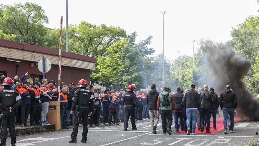 Tubos Reunidos en Amurrio pondrá autobuses a disposición de los trabajadores que lo requieran