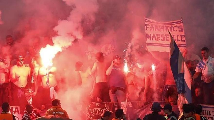 La UEFA sanciona al Marsella por los incidentes en varios partidos de Liga Europa