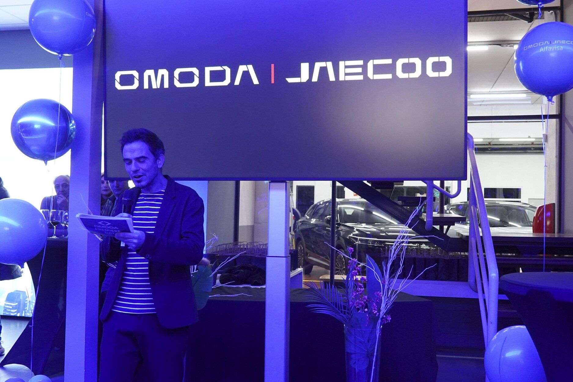 Fotogalería presentación en Alfavisa del Omoda 5 SHS-H  híbrido y del Jaecoo 5 EV eléctric