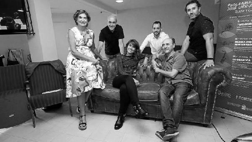 De izquierda a derecha, Mª Eugenia Echarren, Jesús Garisoain, la concejala Maider Beloki, Íñigo Remírez de Ganuza, Vicent Egea y Rubén Velasco.