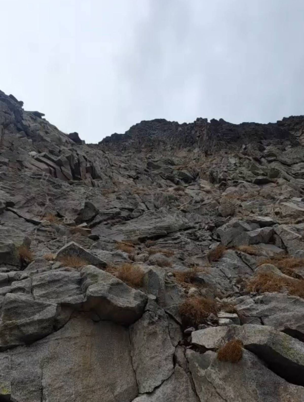 Imagen de la zona donde cayó la montañera navarra.