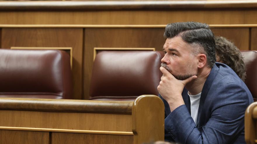 Rufián esquiva las críticas internas y llama a crear un fren