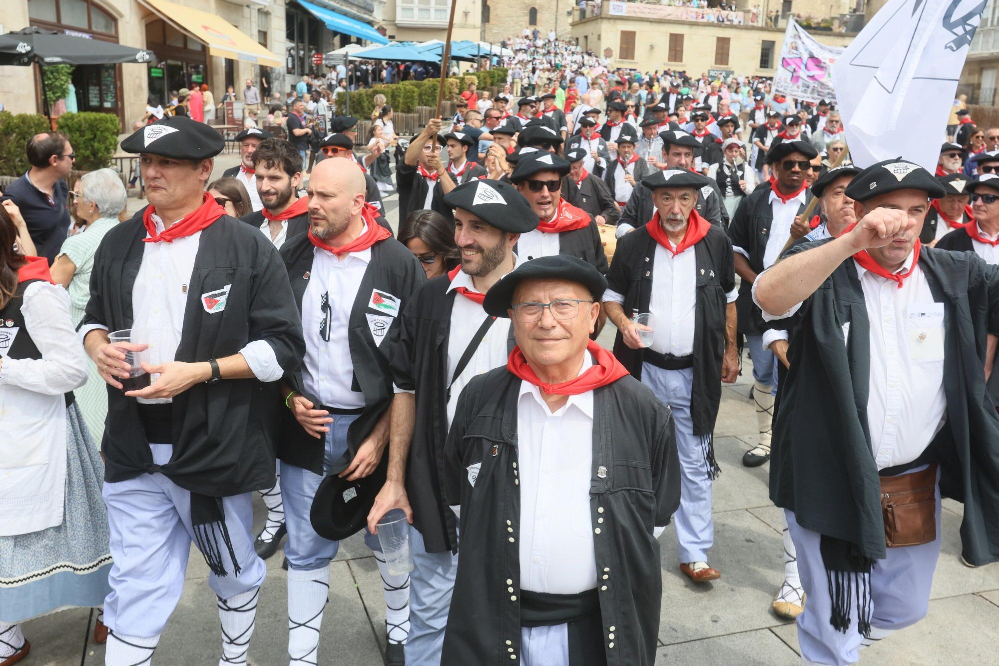 En imágenes: La fiesta continúa en las calles de Gasteiz este 6 de agosto