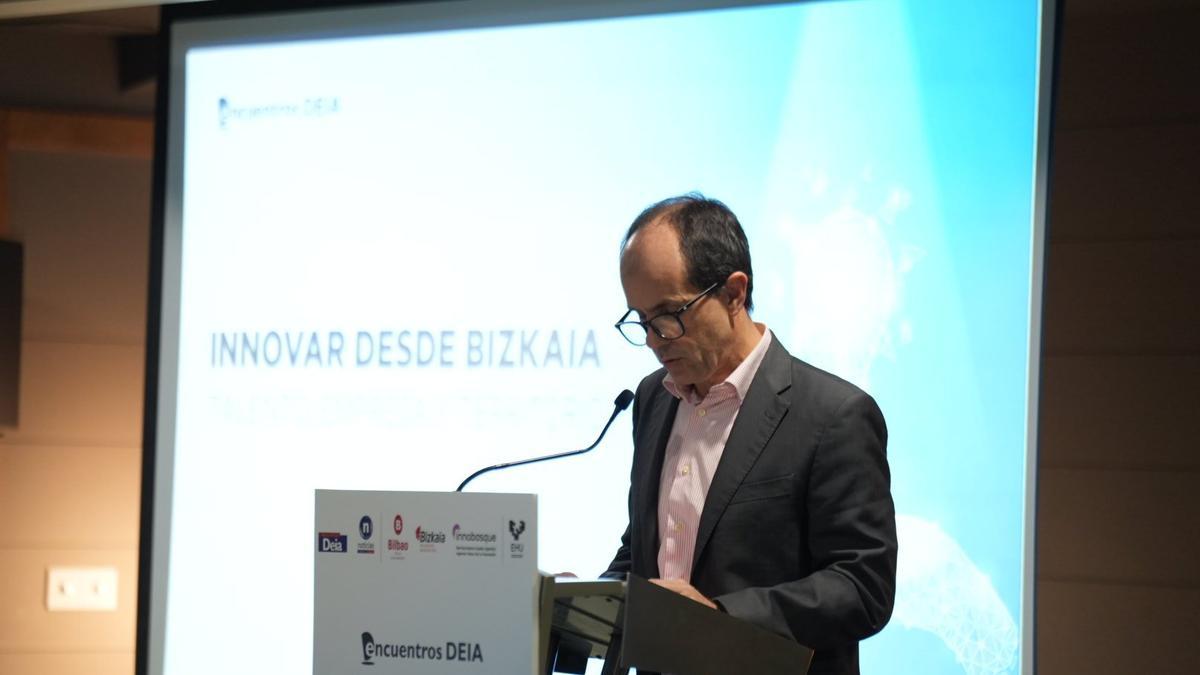 Joseba Mariezkurrena durante tu intervención