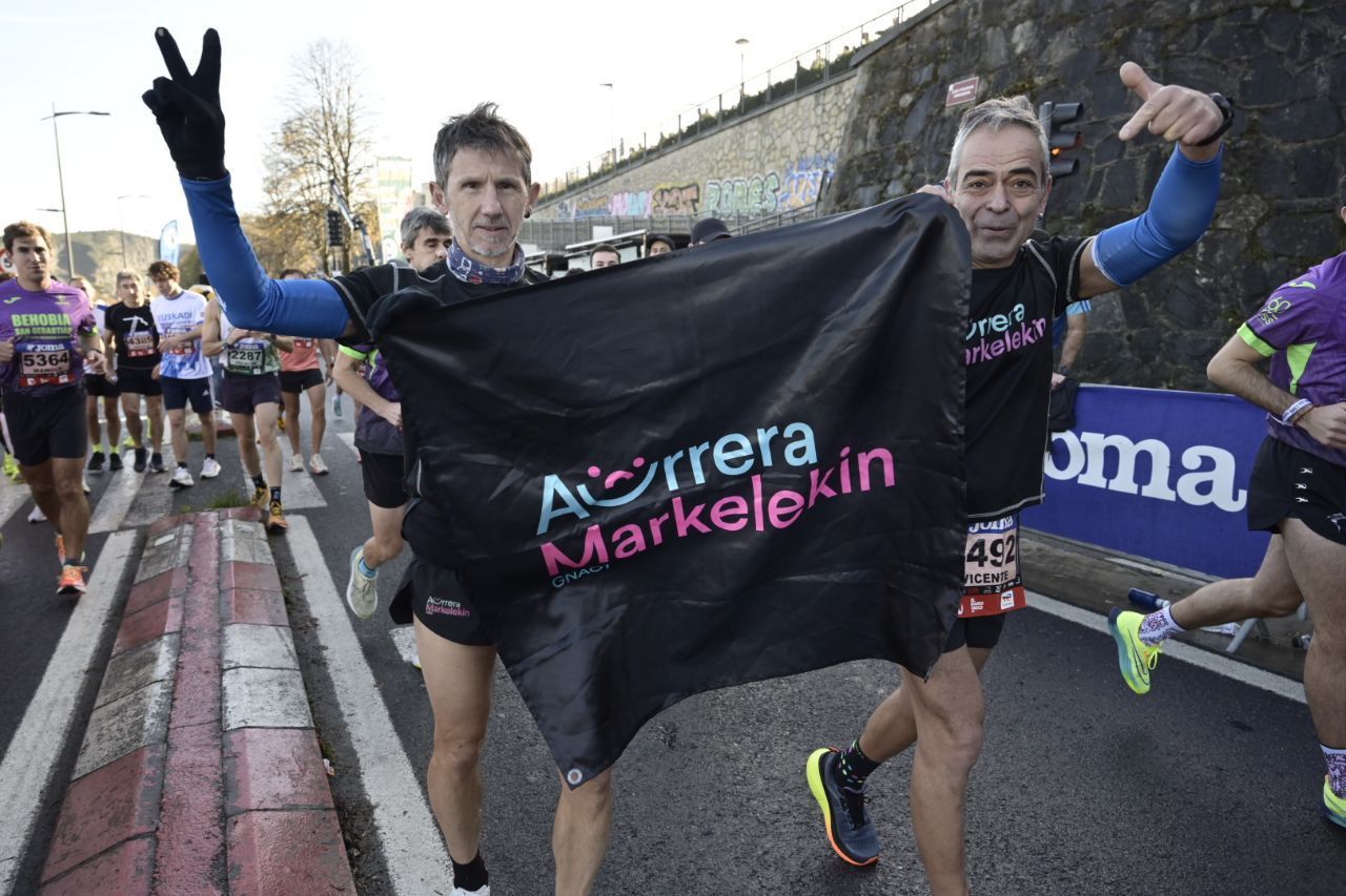 Ilusión y concentración en la salida de la Behobia-San Sebastián
