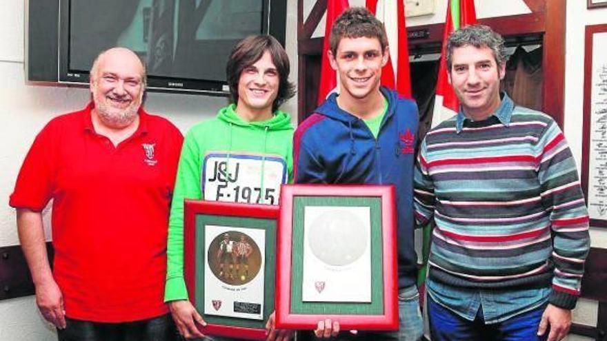 Homenaje a los juveniles del Athletic