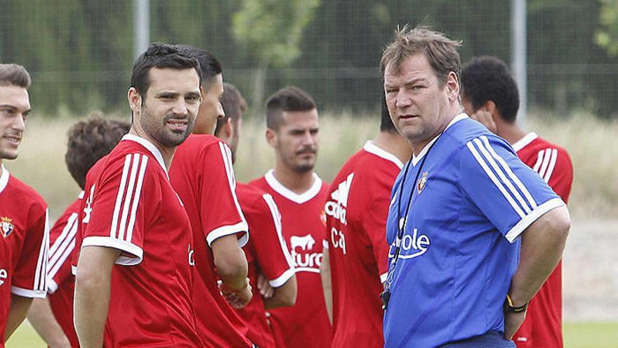 &quot;Estoy con la ilusión de devolver a Osasuna a Primera&quot;