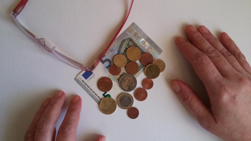 Detienen al trabajador de un locutorio de Gernika por quedarse con el dinero de los clientes