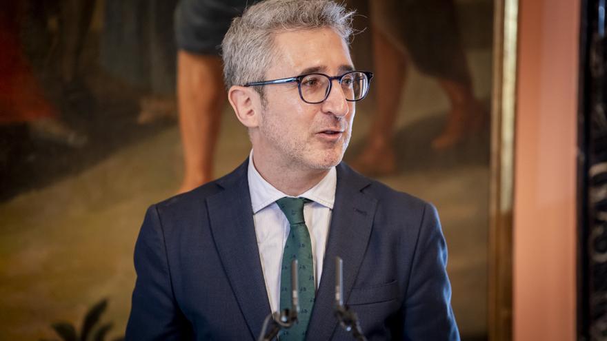 El ministro España debuta en la sesión de control del Congreso y estrenará escaño en el banco azul del hemiciclo