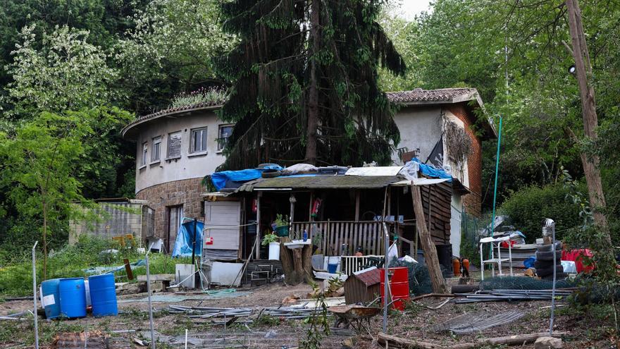 La reforestación de Artxanda destapa un asentamiento de okupas: "El día menos pensado arde todo"