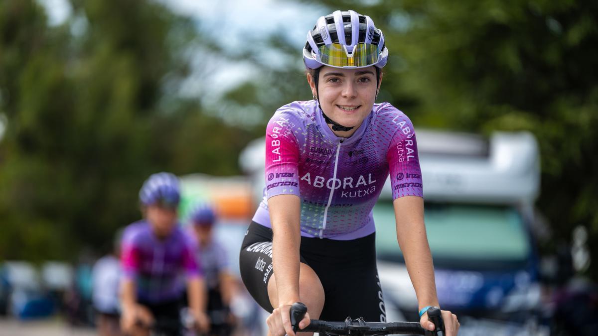 Naia Amondarain durante el Tour cycliste féminin international de l&#039;Ardèche (TCFIA) de 2025