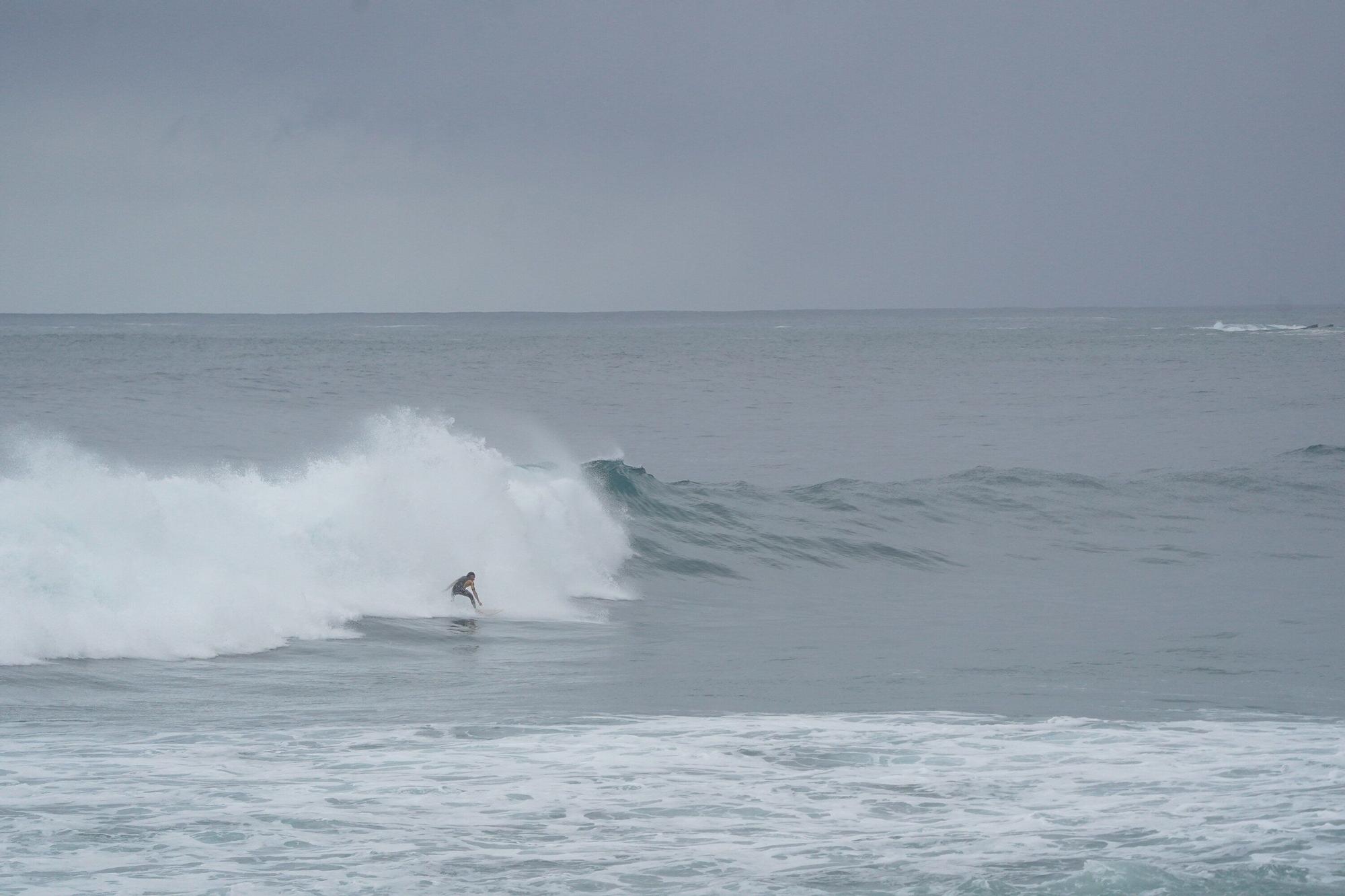 En imágenes: "La comunidad del surf está como loca, suele haber pocos días al año con olas como estas"