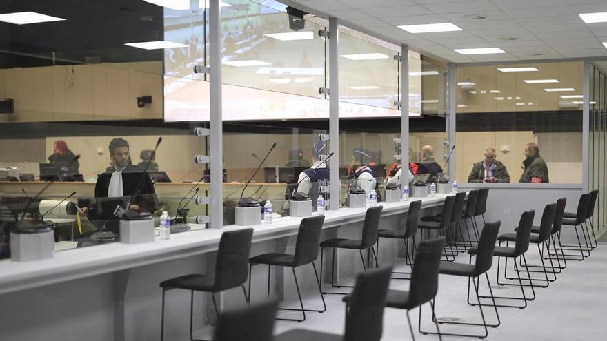 Cinco acusados de los atentados de Bruselas abandonan el juicio para protestar por sus condiciones