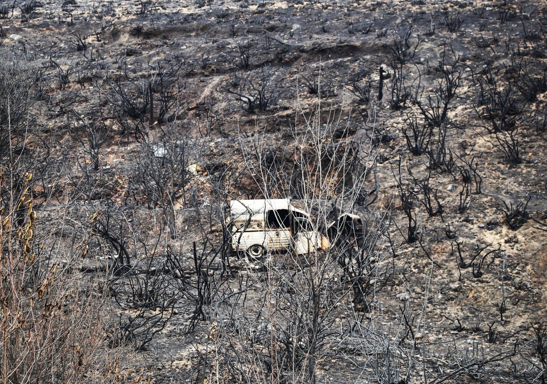 Las Médulas, arrasadas por el fuego: un paisaje desolador