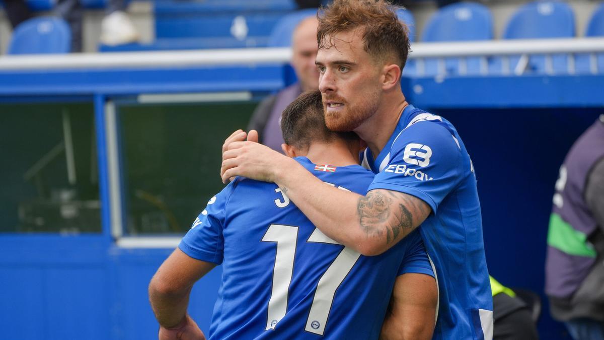 Toni Martínez revolucionó el partido provocando una expulsión y marcando 