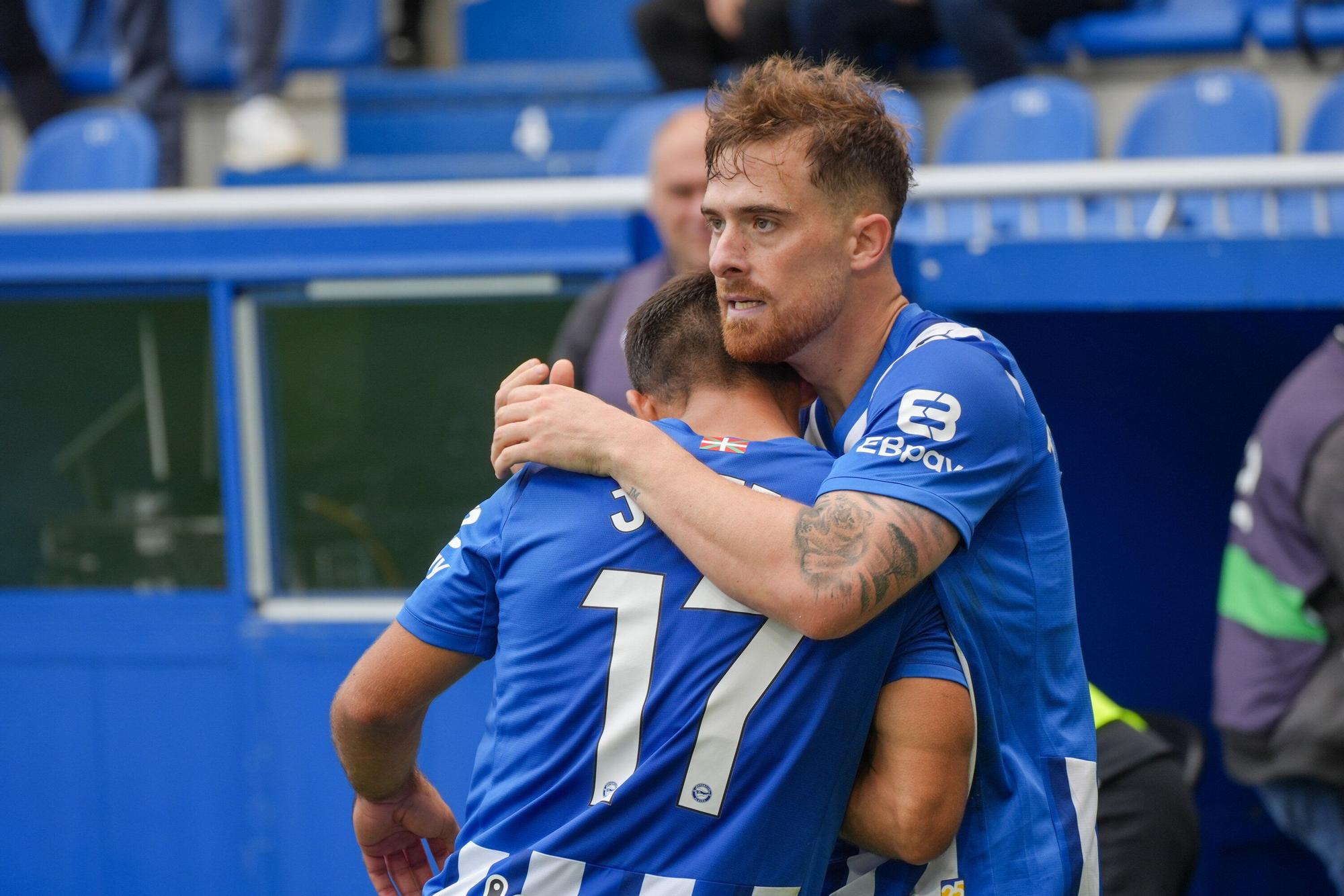 En Imágenes: El Alavés se impone al Elche