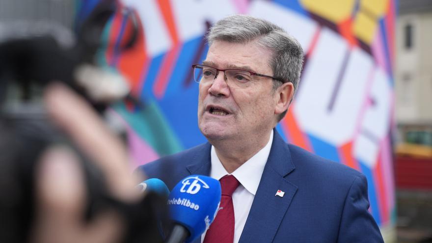 Aburto no despeja las dudas sobre su futuro como candidato