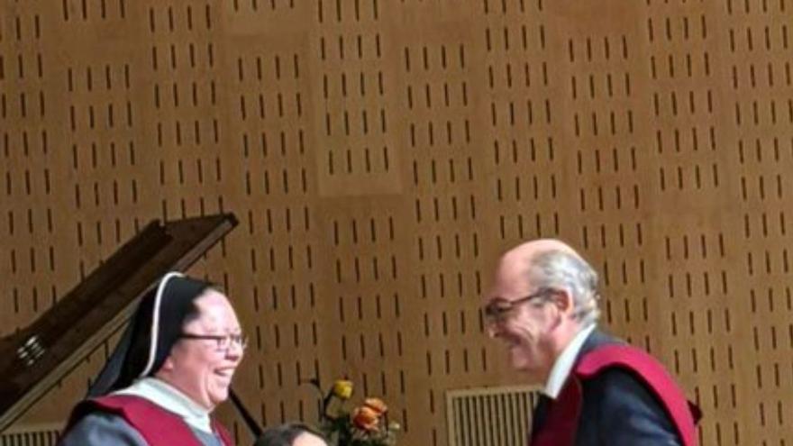 El Colegio Mayor Santa Clara concede la Beca Honor al alcalde de la Cendea de Cizur