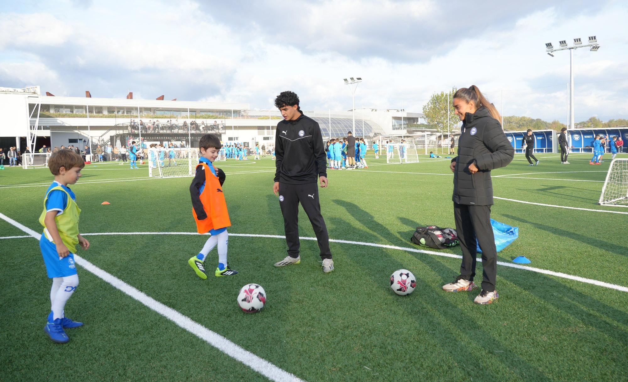 En imágenes: Comienza el curso en la Escuela de Fútbol del Alavés