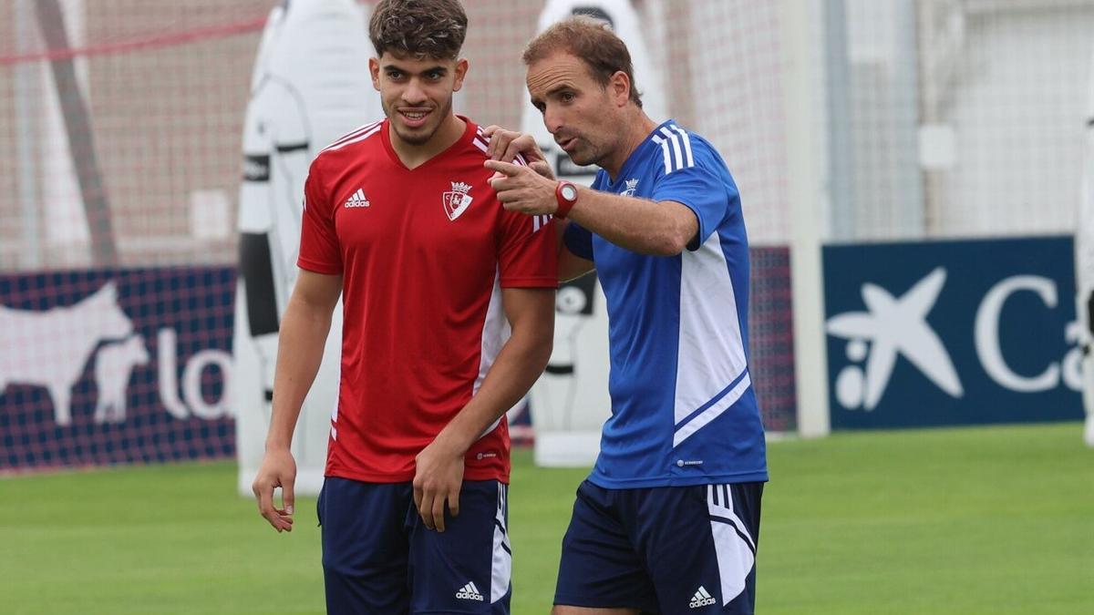 entrenamiento de Osasuna, con la incorporacion del jugador Ez Abde